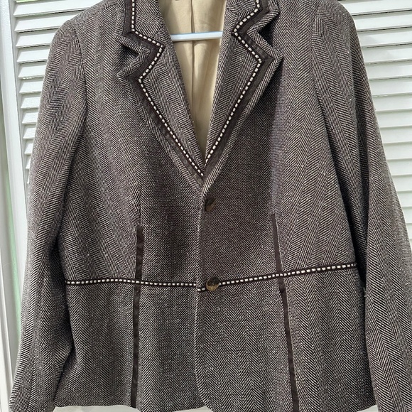 Gorgeous NWOT Women’s Plus 22W brown, cream and gold blazer/jacket - Picture 1 of 14